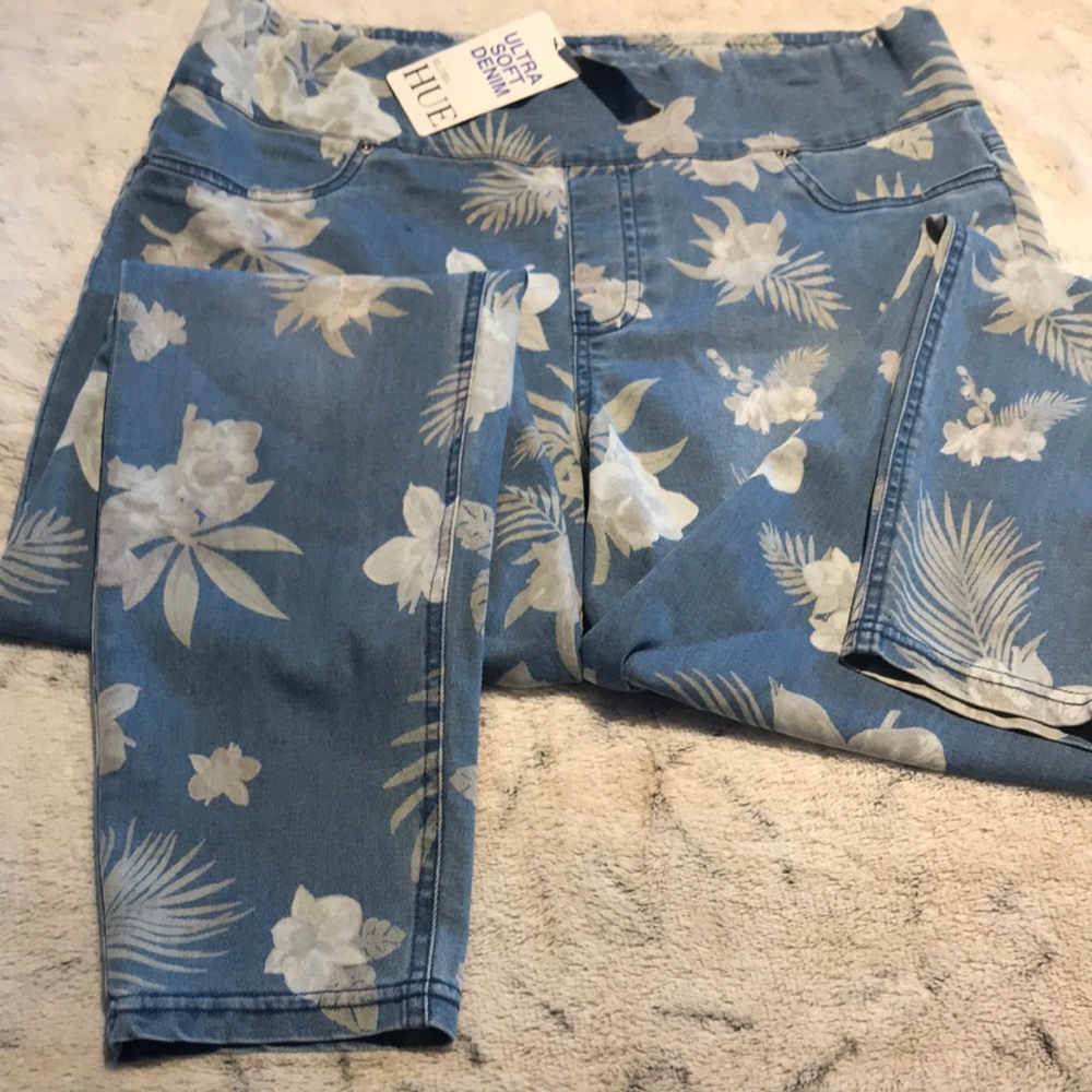 Ultra soft denim from HUE a lot of comfort (L) 💝